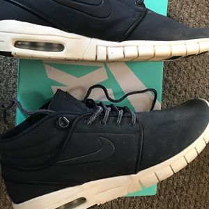 Men’s Nike SB.
