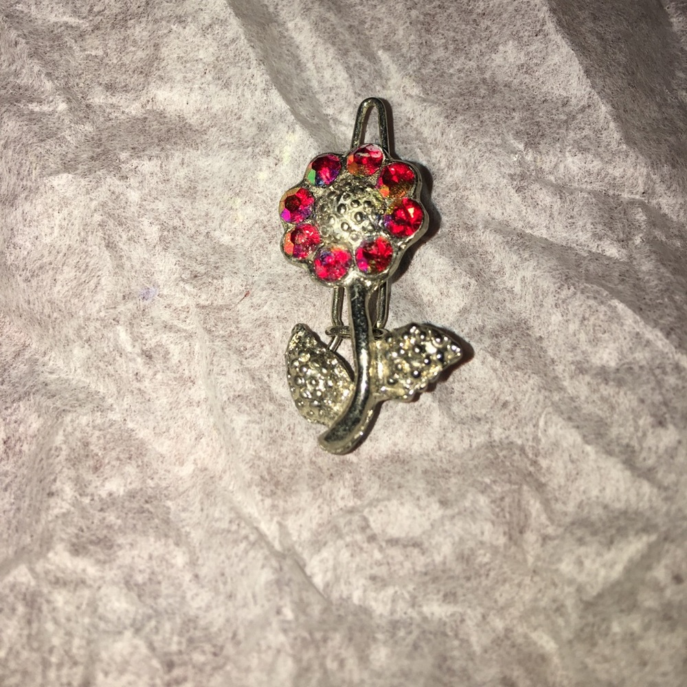 Scunci Red Rhinestone Flower Hair Clip