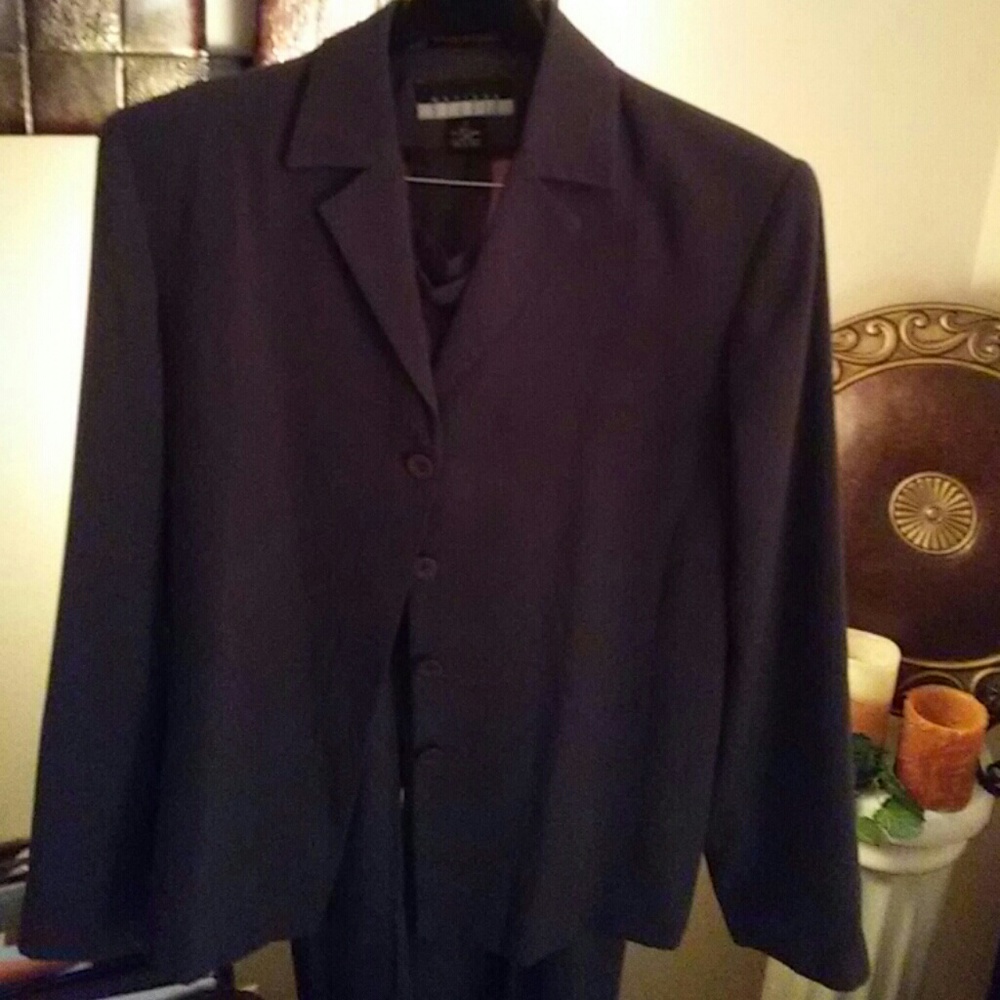 Ladies pants suits