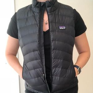 Black Patagonia puffy vest