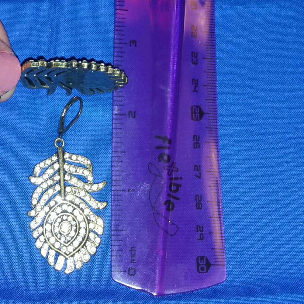Earring - Picture 2 of 2
