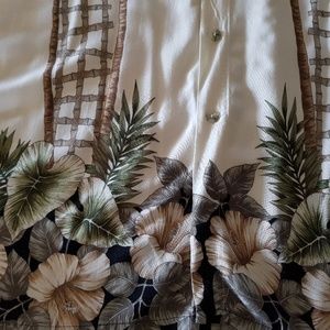 Pierre Cardin men's Hawaiian dress shirt