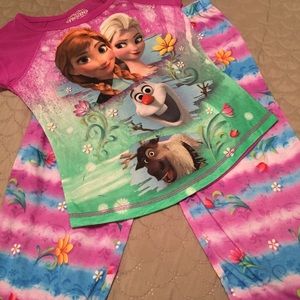Little Girl Frozen Pajamas