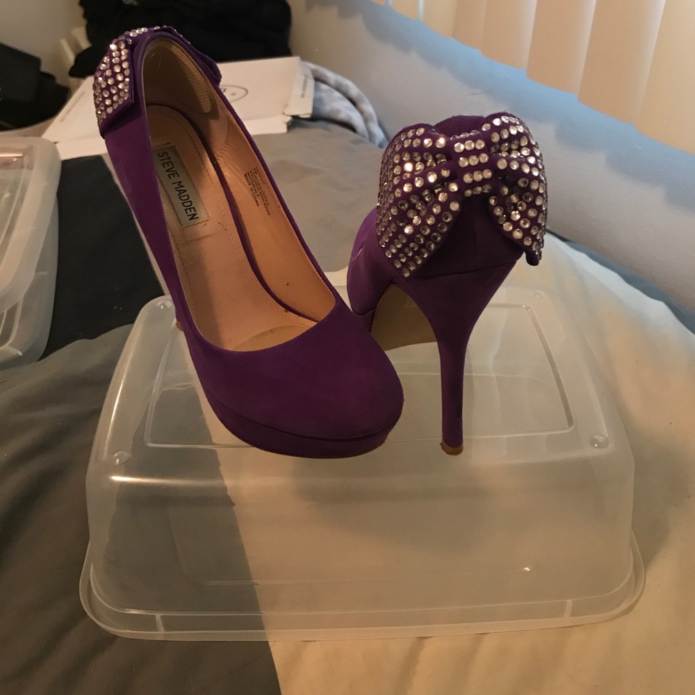 Steve madden purple heels with rhinestone bows