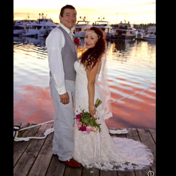 Meet your Posher, Veronica - Picture 2 of 5