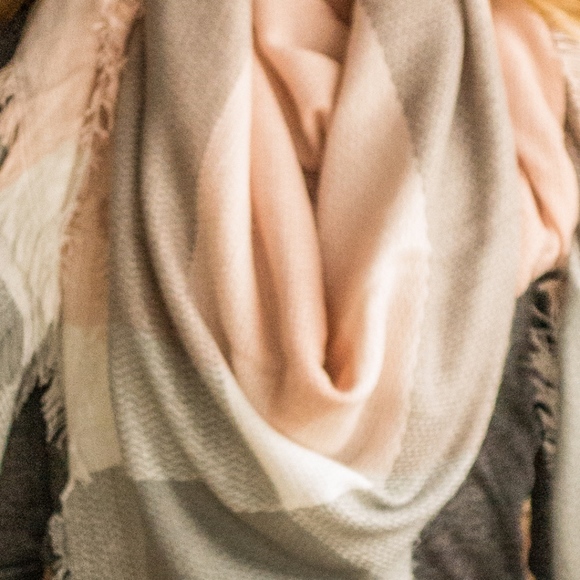 Plaid Blanket Scarf - Picture 2 of 4