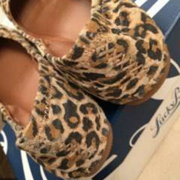 Lucky Brand Cheetah Flats - Picture 3 of 7