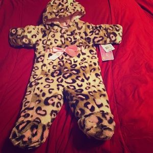 6-9 month fur winter coat/onsie ⭐️SALE⭐️