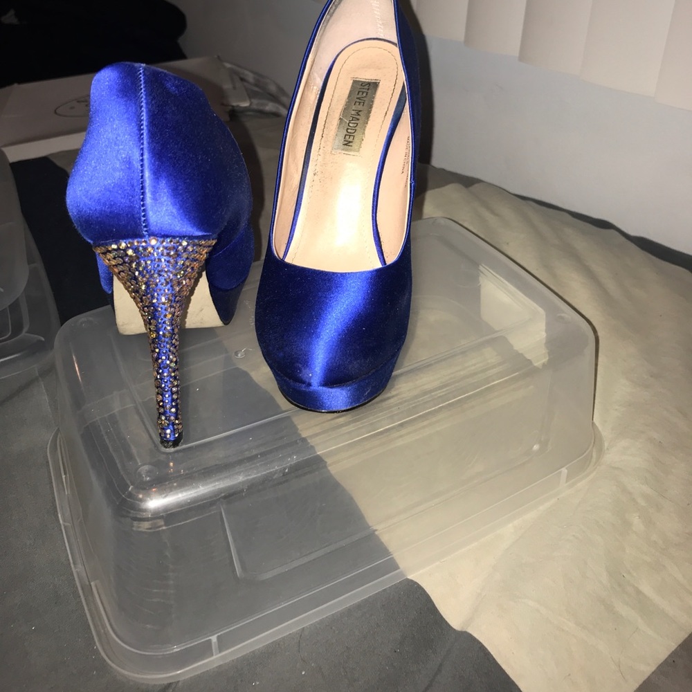 Steve Madden Blue Rhinestone Heels