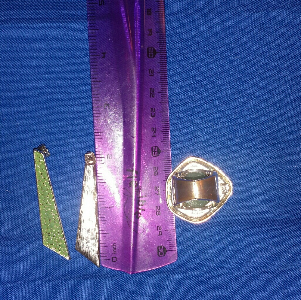 Ring & Earring set - Picture 2 of 2