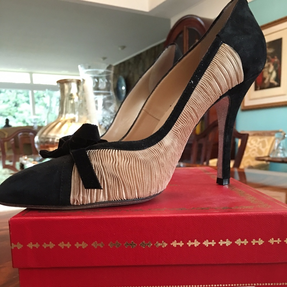 René Caovilla Beige/Black, Diamond Bottomed Heels