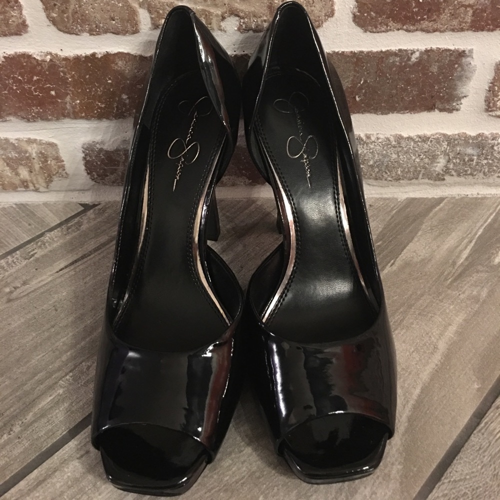 NWOB Jessica Simpson Black Patent heels