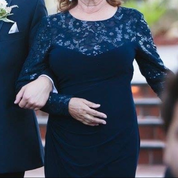 Formal navy blue long gown - Picture 1 of 6