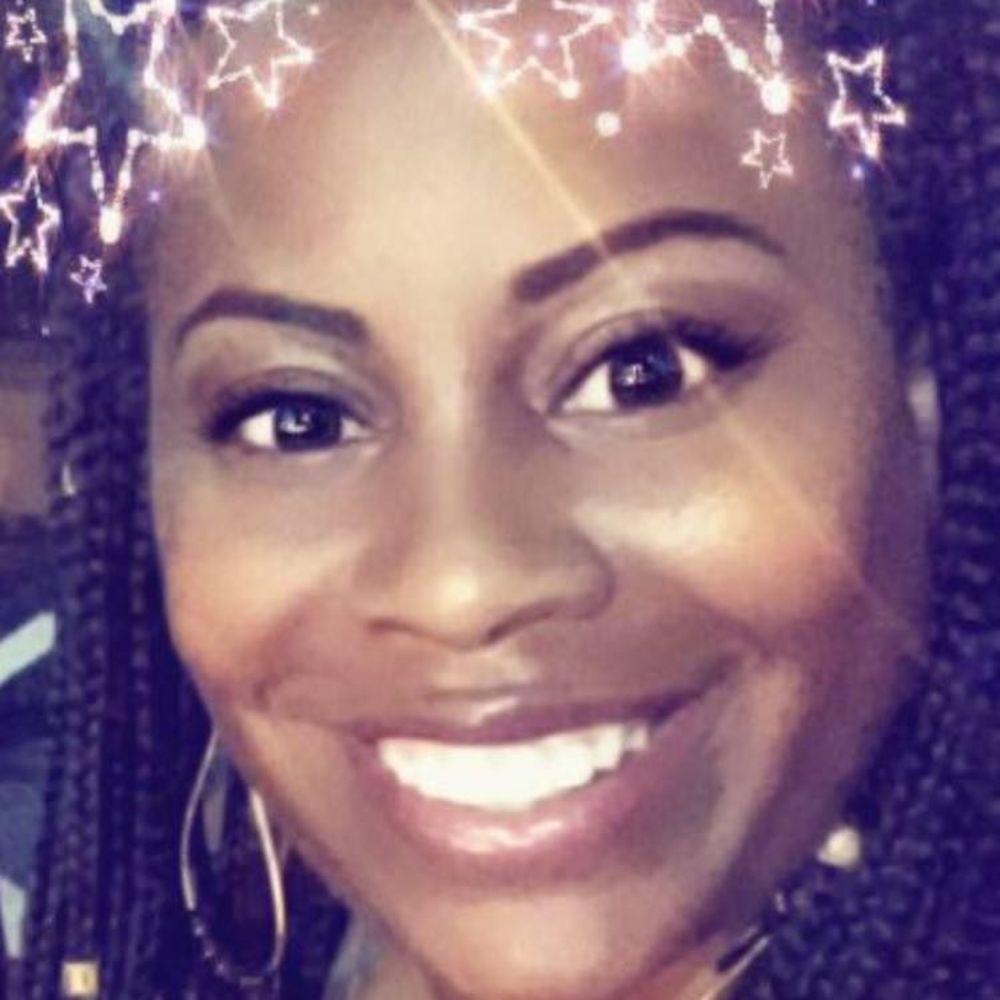 Meet your Posher, Courtney