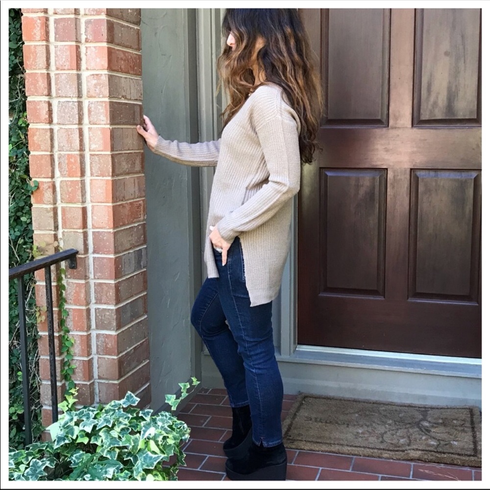 ✨LAST ONE ✨Loose  criss cross back mocha sweater - Picture 6 of 8