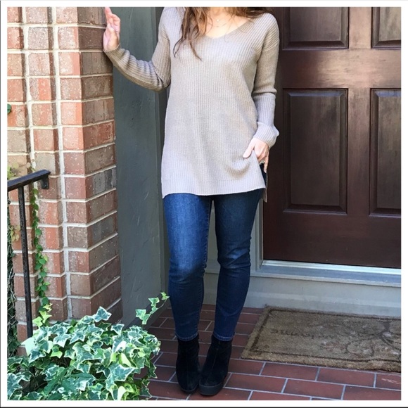 ✨LAST ONE ✨Loose  criss cross back mocha sweater - Picture 5 of 8