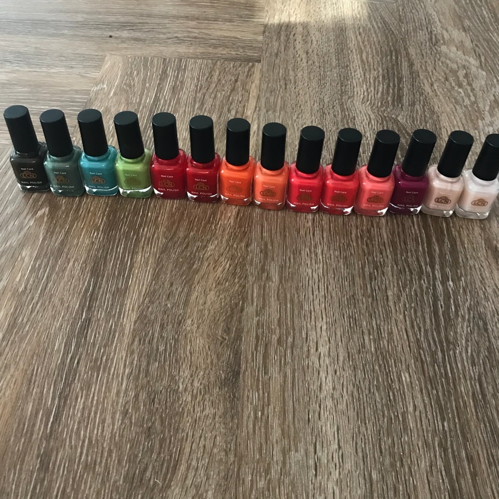 ***NEW*** LCN polishes 14 bottles for $25