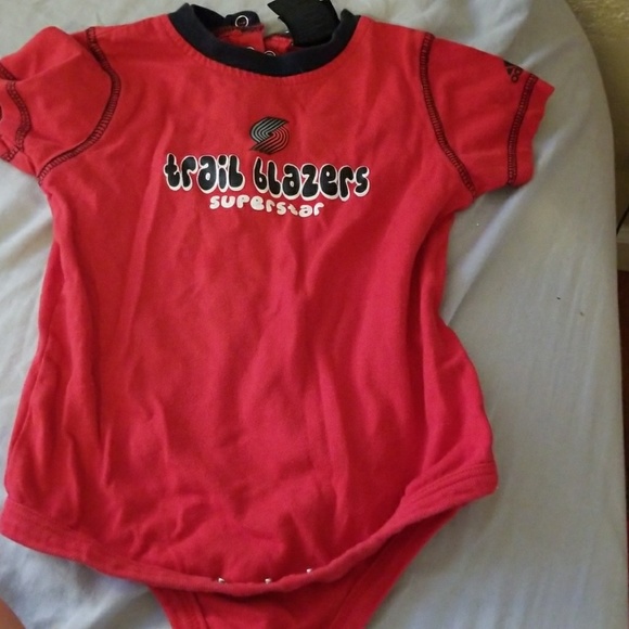 onesie - Picture 1 of 1