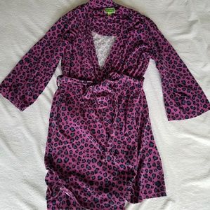 **SOLD** Knit Robe S/M Leopard Spots Vera Brad