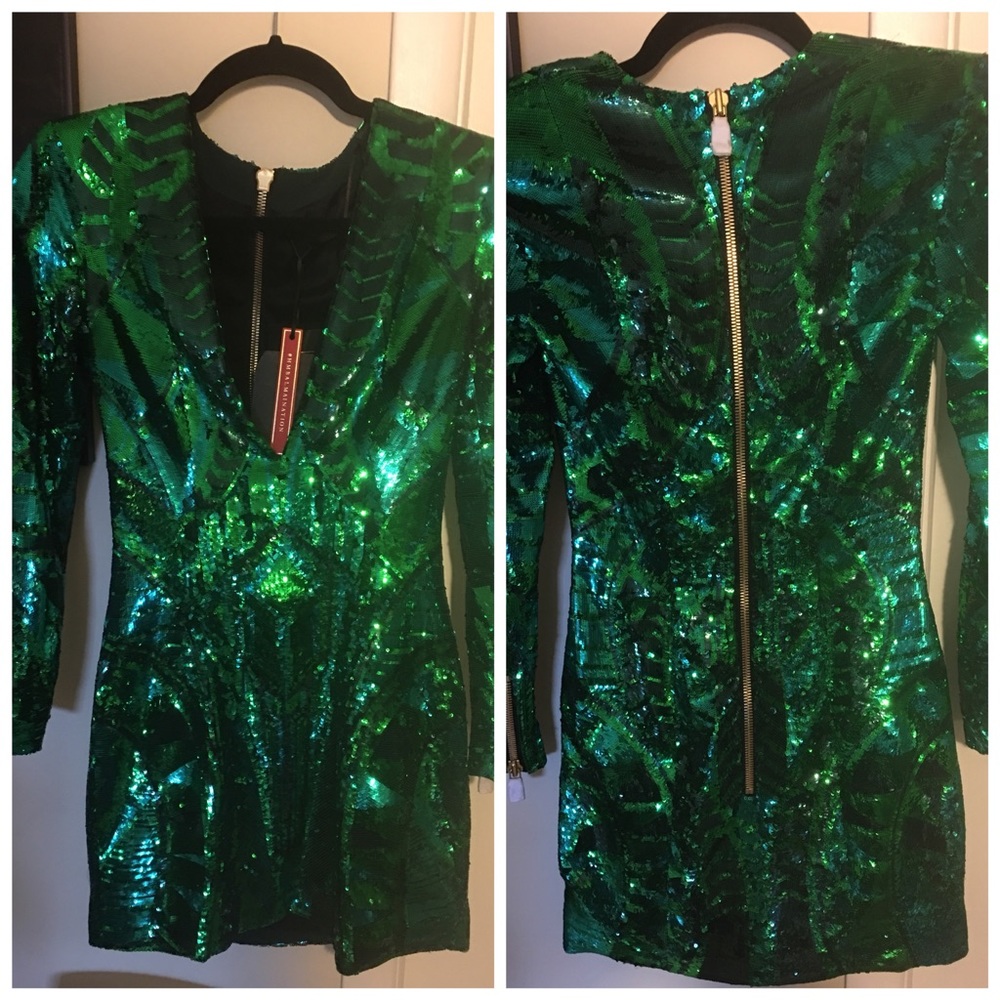 Balmain X H&M sequined green dress 💁🏻