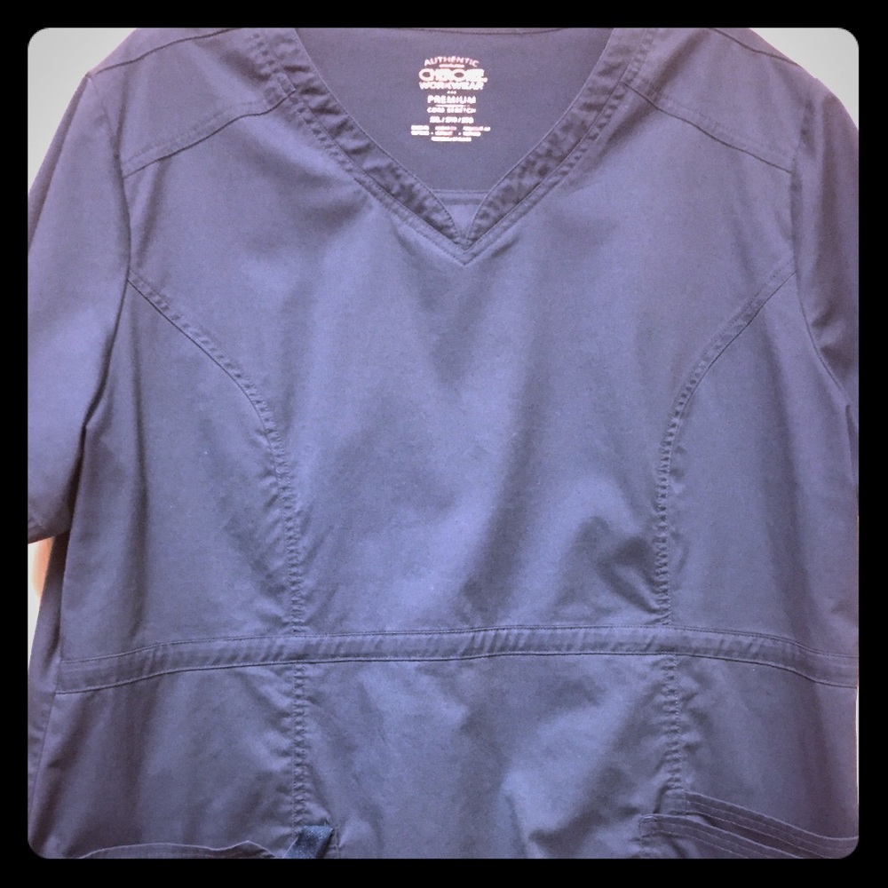 Cherokee Scrub Top size 2XL EUC