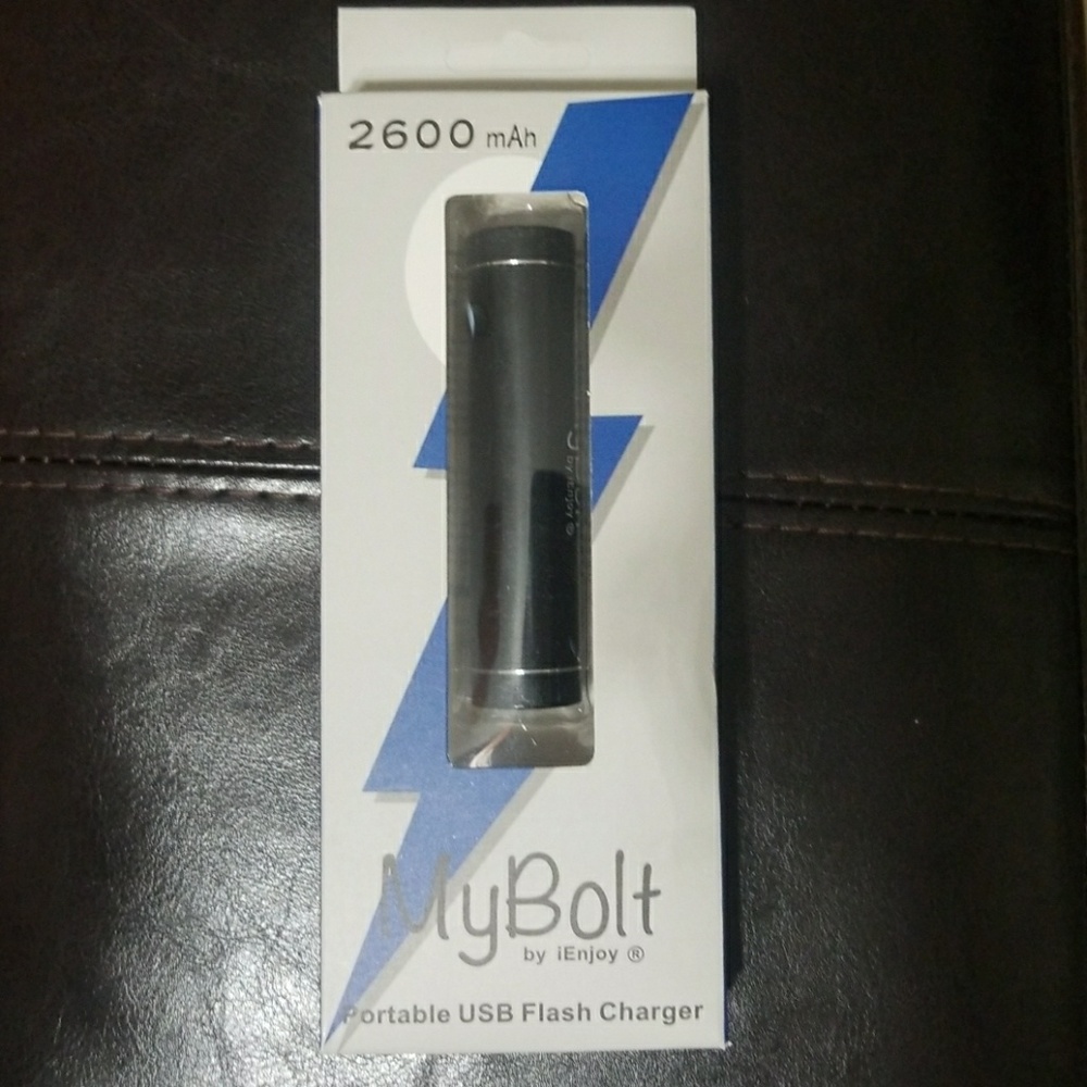 MyBolt Portable USB Flash Charger