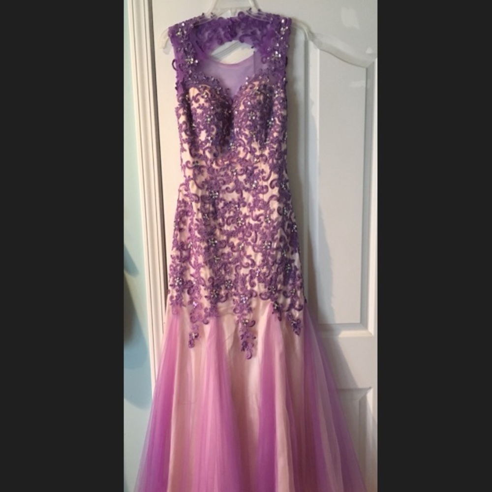 *Beautiful* Custom made Prom Dress💃
