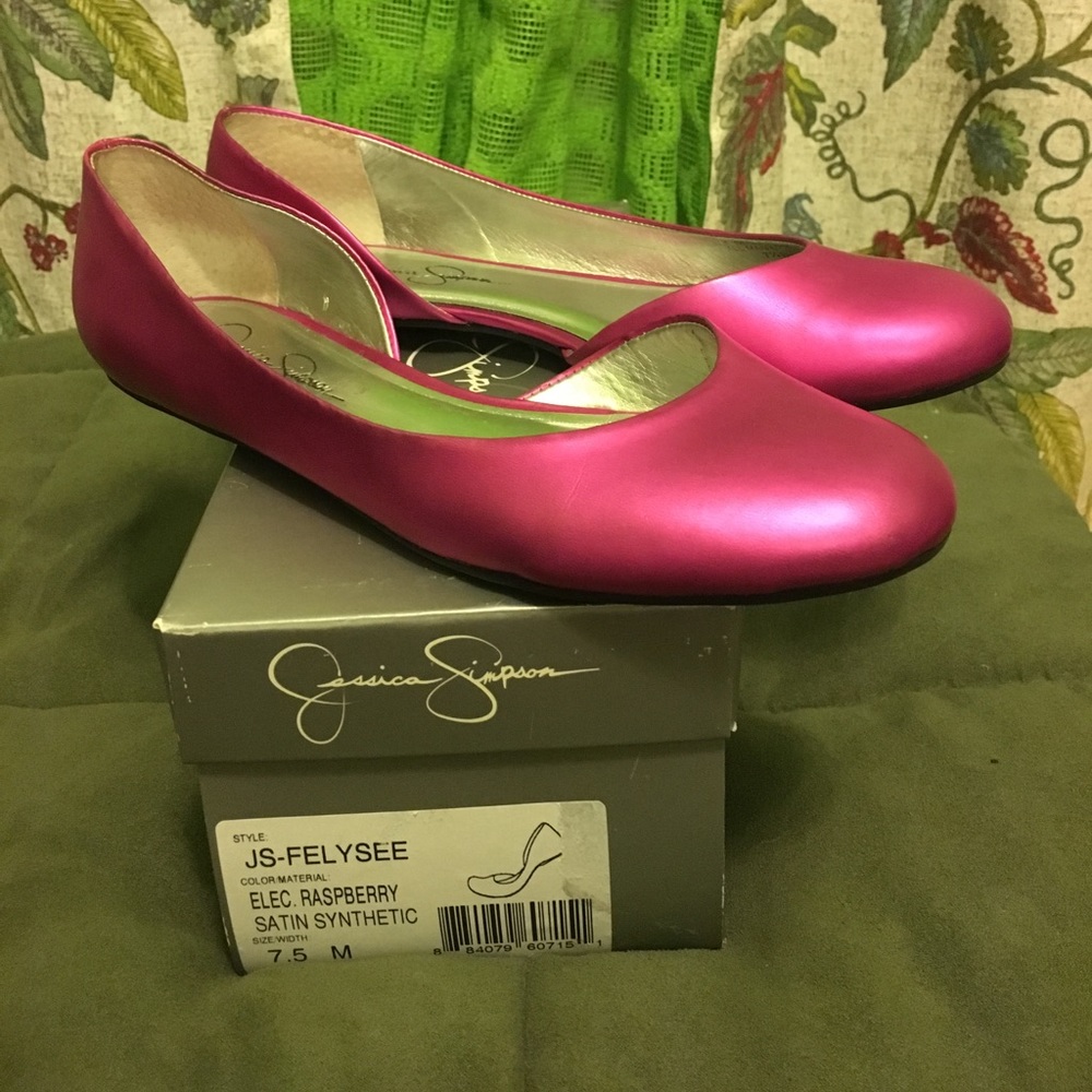 Jessica Simpson flats