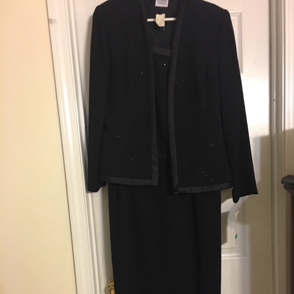 size 10 Black R&M Richards 2pc Dress