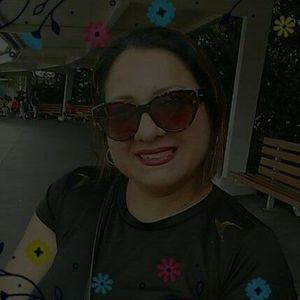 Meet your Posher, Wendy mayela