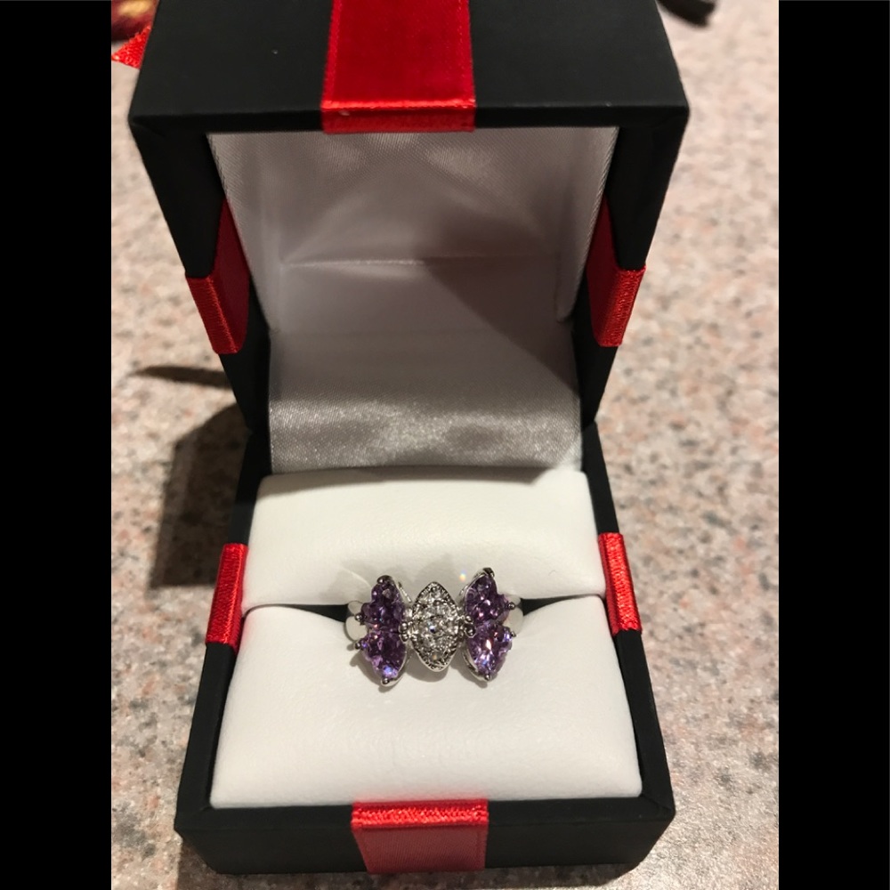 Genuine amethyst ring