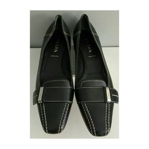 ❤️Prada Vero Cuoio Black Loafers