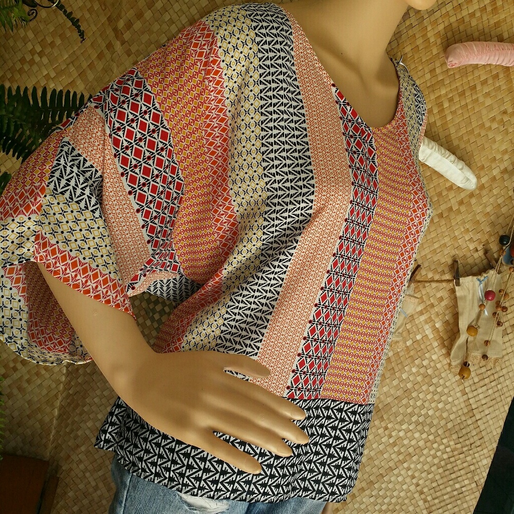 Cute Top - Picture 2 of 8