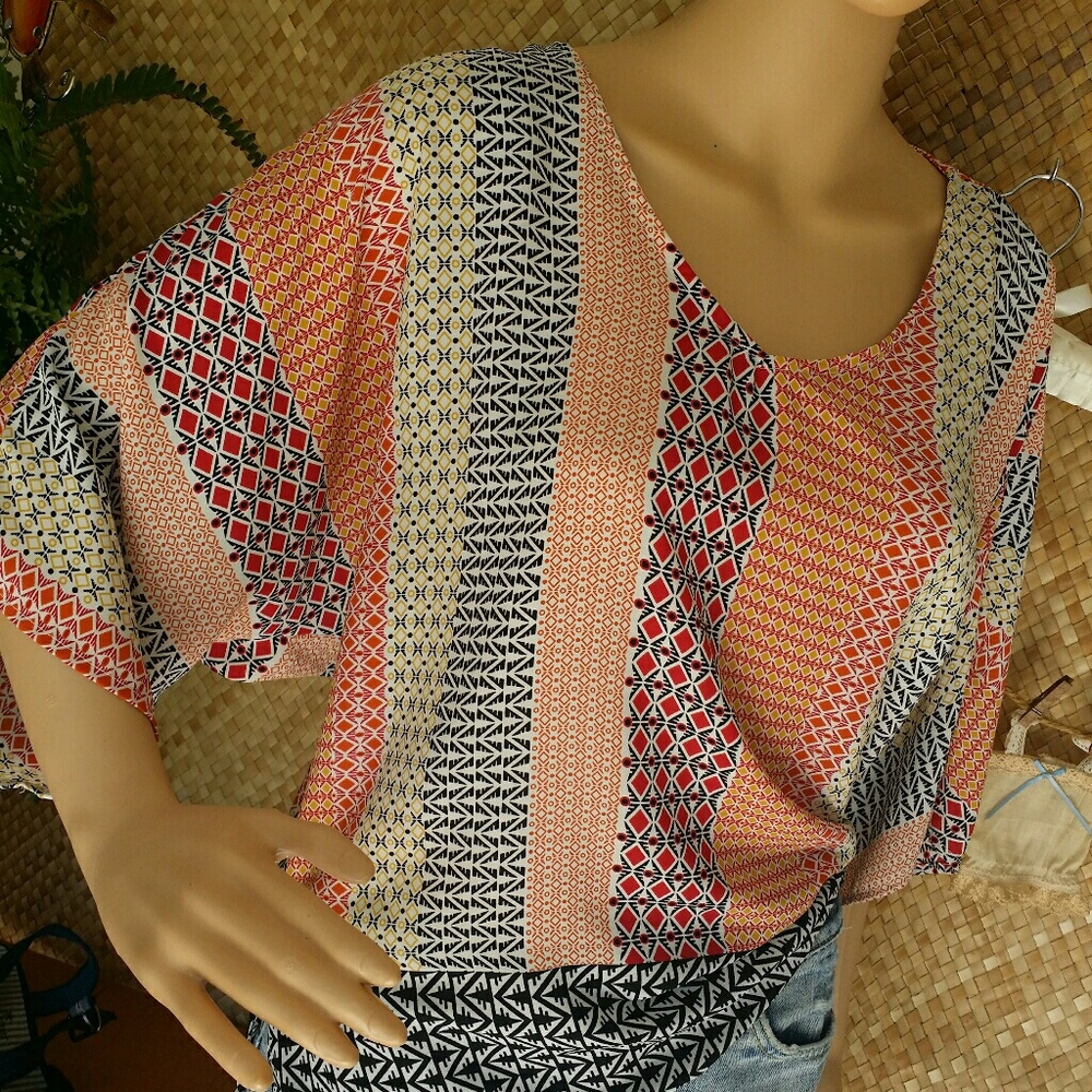 Cute Top - Picture 7 of 8