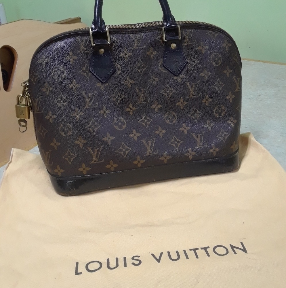 Authentic Vintage LV Alma