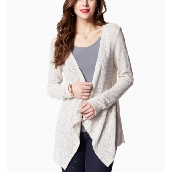 Charming Charlie Jackets & Blazers - 🌹 HP ❤️ Elegant open cardigan