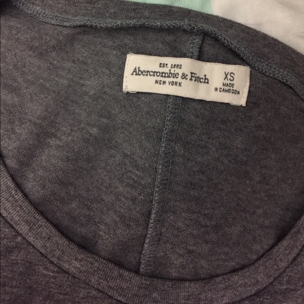 Graphic tee - Picture 5 of 5