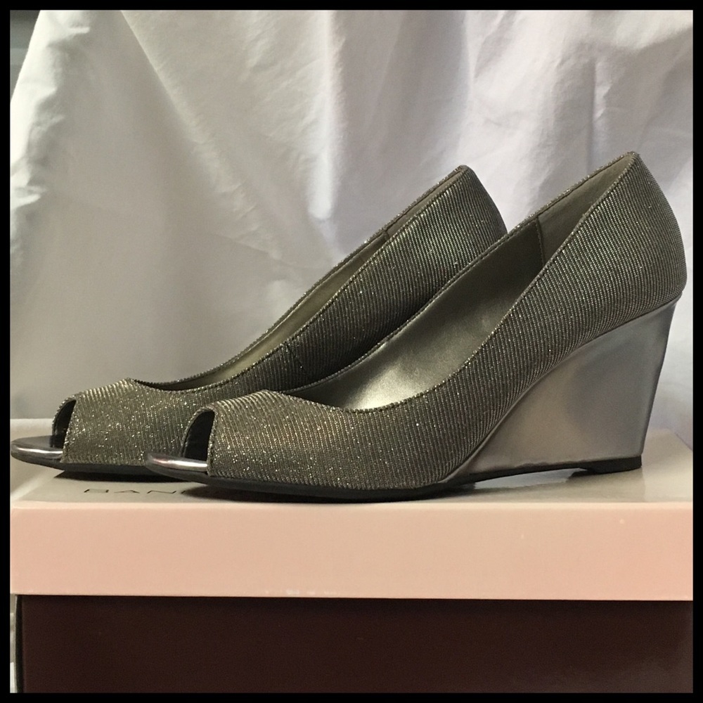 Bandilino "Tufflove" Wedges