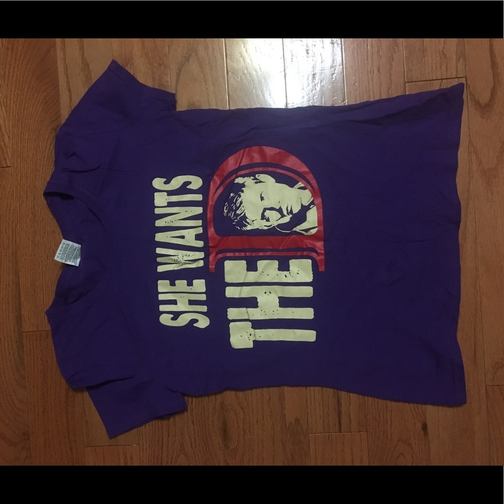 Supernatural t shirt size small