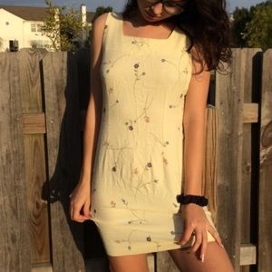 Vintage 1990's Pale Yellow Floral Mini Shift Dress Vintage 1990's Pale Yellow Floral Mini Shift Dress