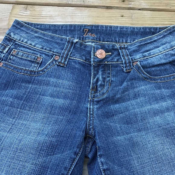 ZCO Jeans Women's Denim Blue Jeans Boot Cut Size 7 - Picture 3 of 8