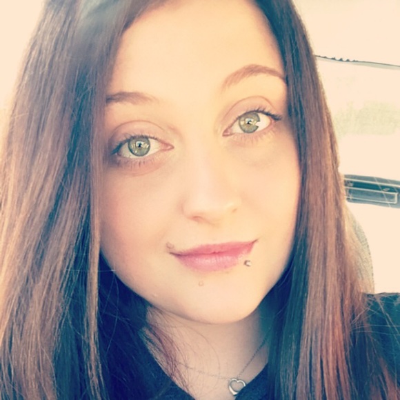 Meet your Posher, Nikkii - Picture 1 of 1