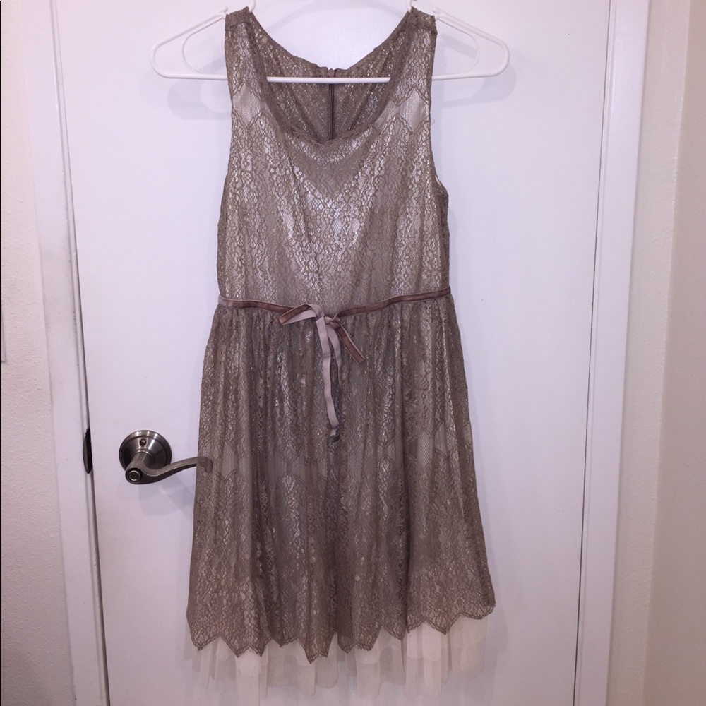 NWOT Taupe & White Lace Dress