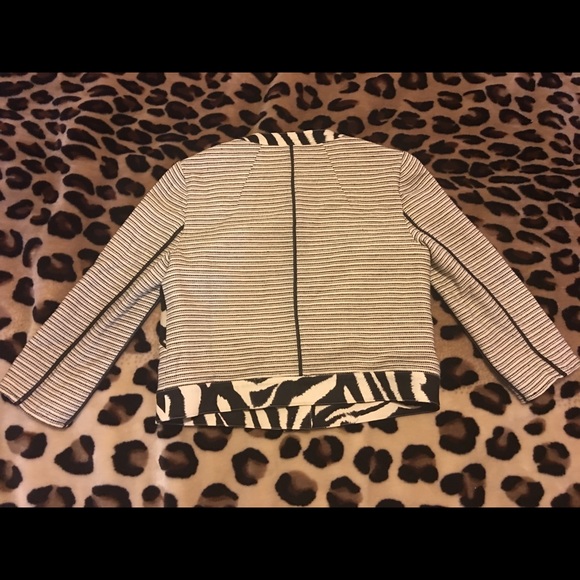 Magaschoni New York Zebra Print Jacket - Picture 3 of 6