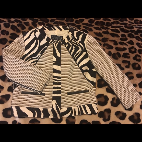 Magaschoni New York Zebra Print Jacket - Picture 4 of 6