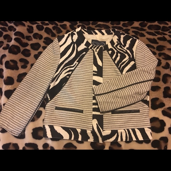Magaschoni New York Zebra Print Jacket - Picture 5 of 6