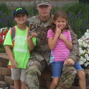 Meet your Posher, Lora