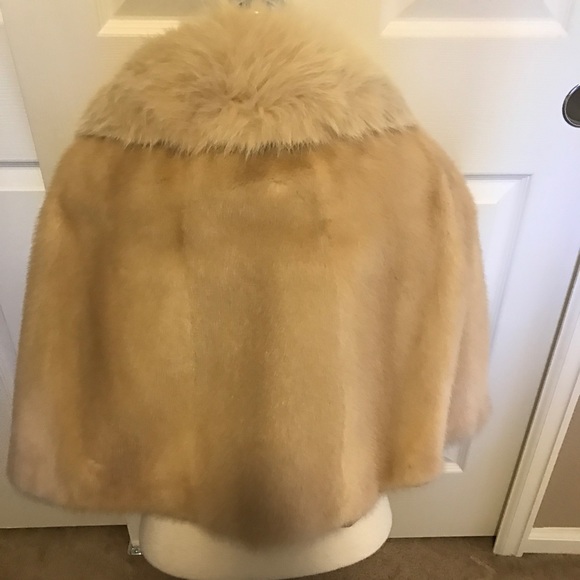 Beautiful genuine mink cape - Picture 2 of 3