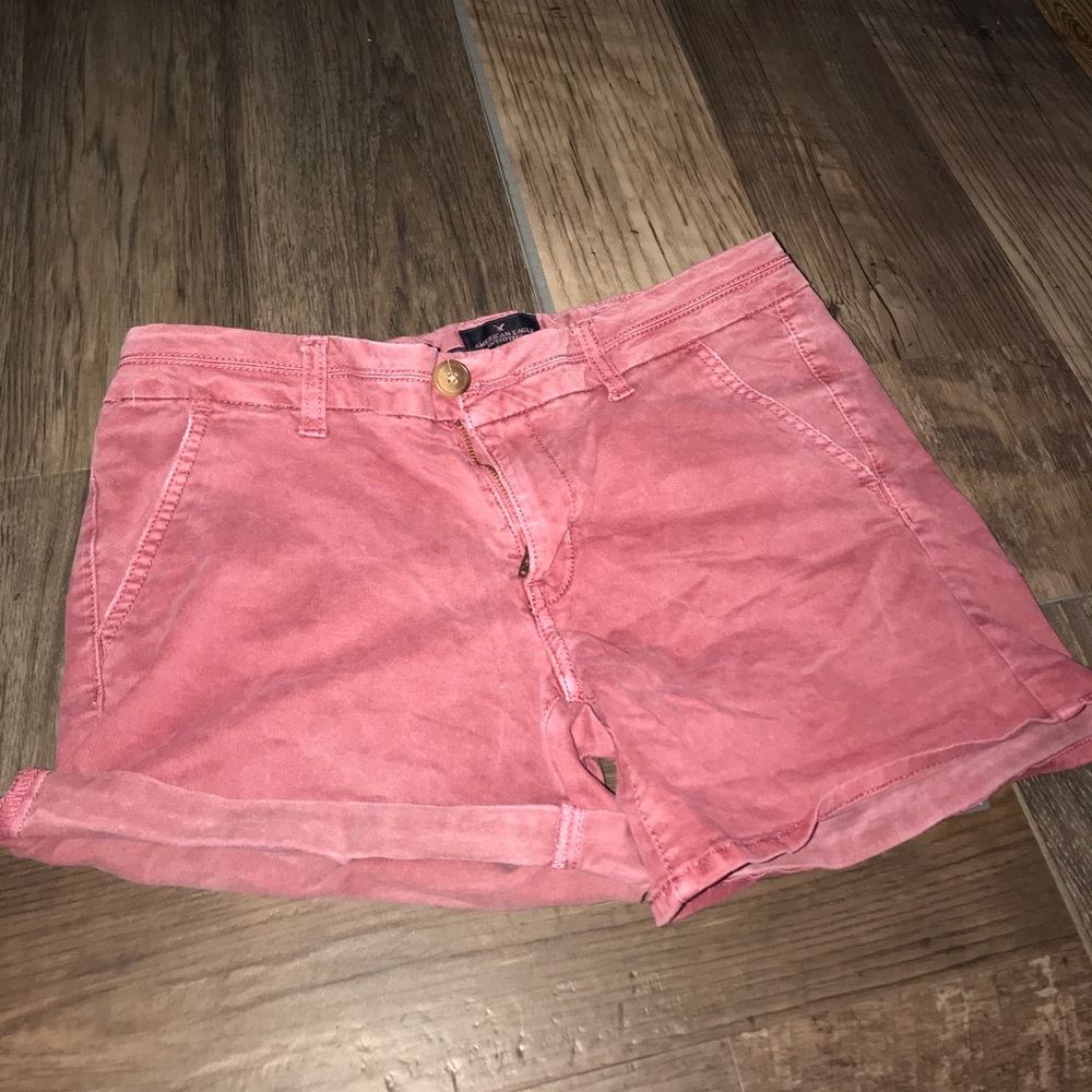Aeo maroon shorts