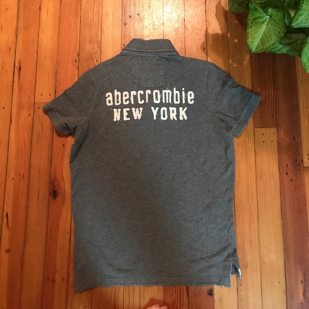 ABERCROMBIE GREY SHIRT!